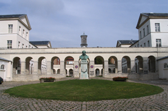 Hôpital Raymond-Poincaré